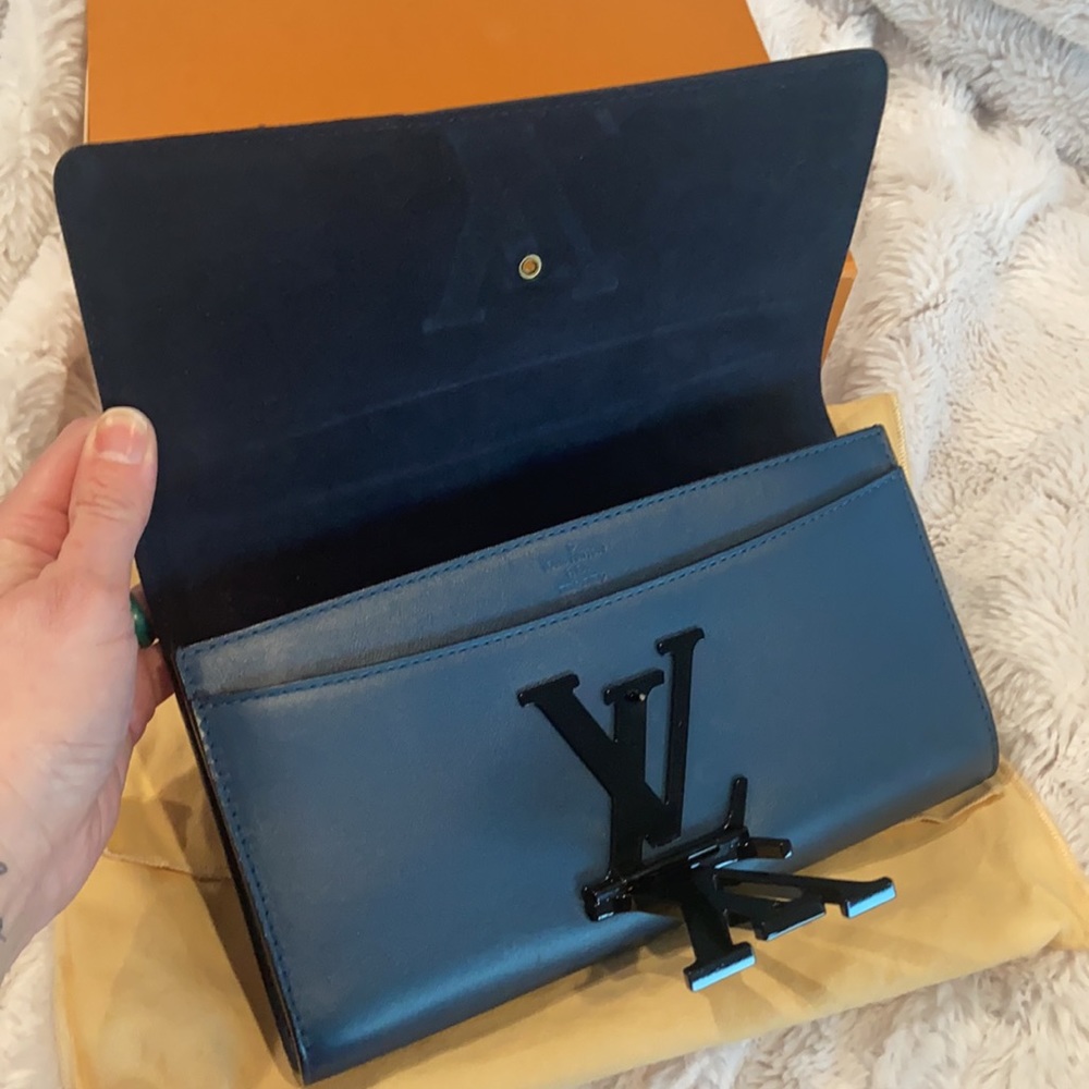 Louis Vuitton clutch - Picture 4 of 10